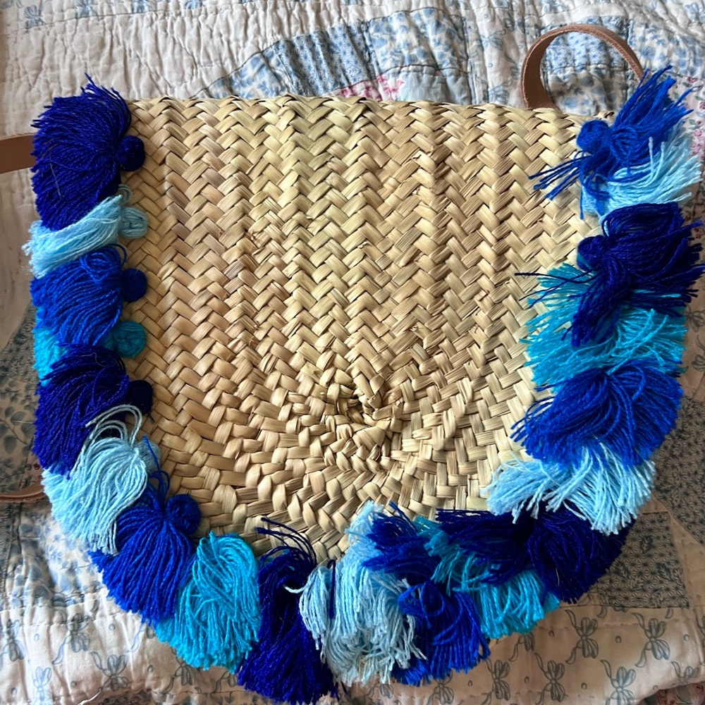 French Baskets Hand Woven Tassel Bag